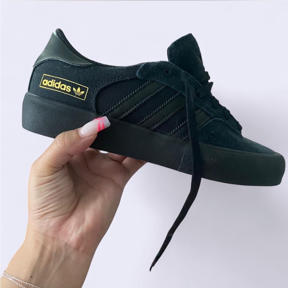 Adidas Matchbreak sneakers